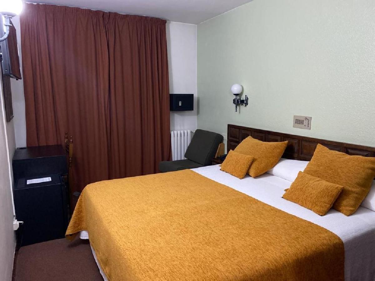 Hotel Folch Sant Julià de Lòria Dış mekan fotoğraf