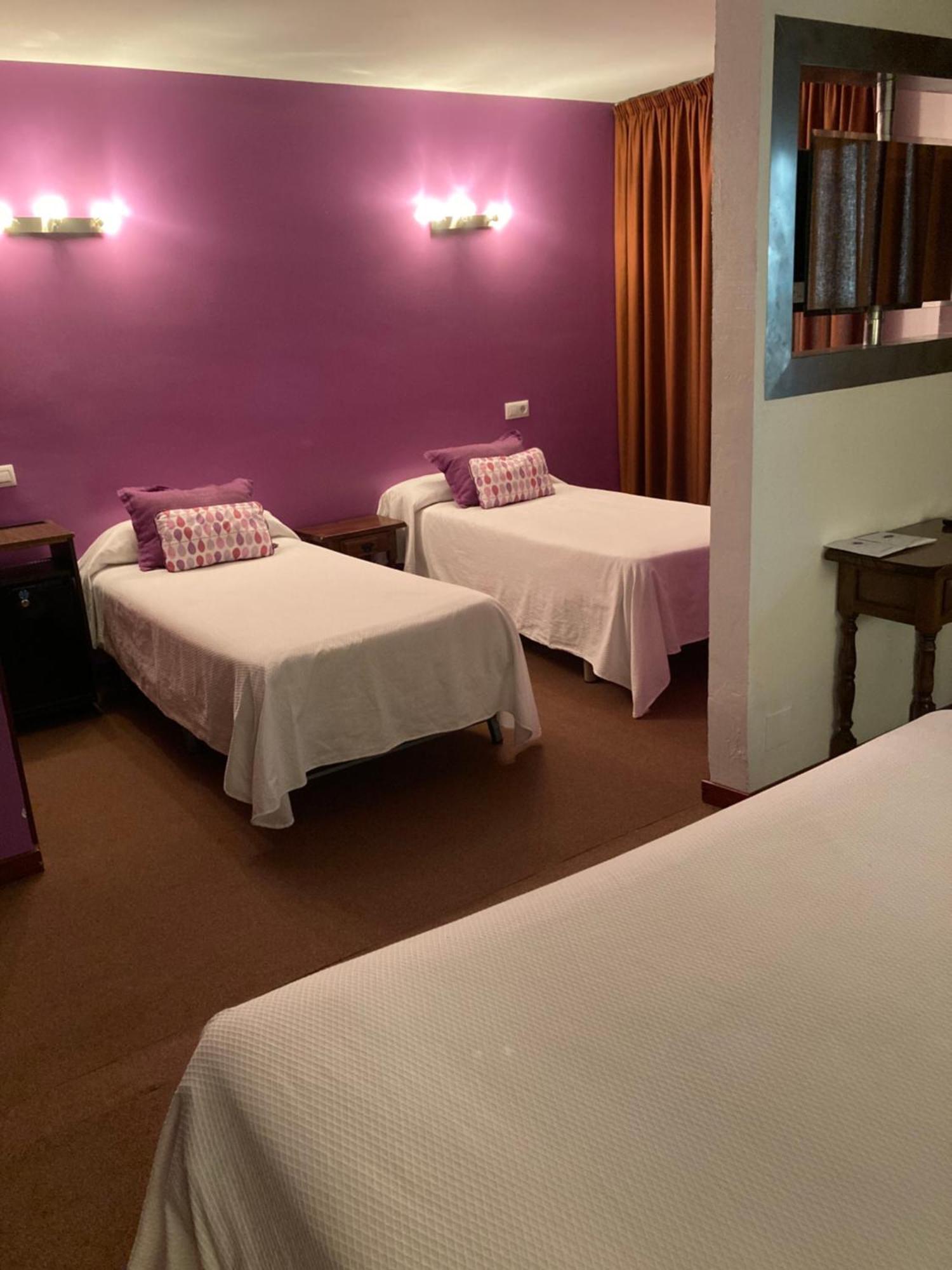 Hotel Folch Sant Julià de Lòria Oda fotoğraf