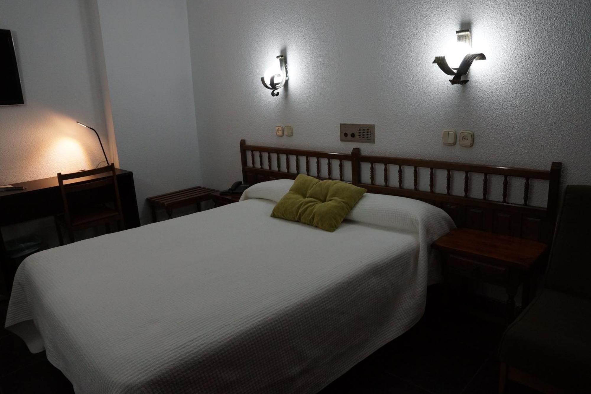 Hotel Folch Sant Julià de Lòria Oda fotoğraf