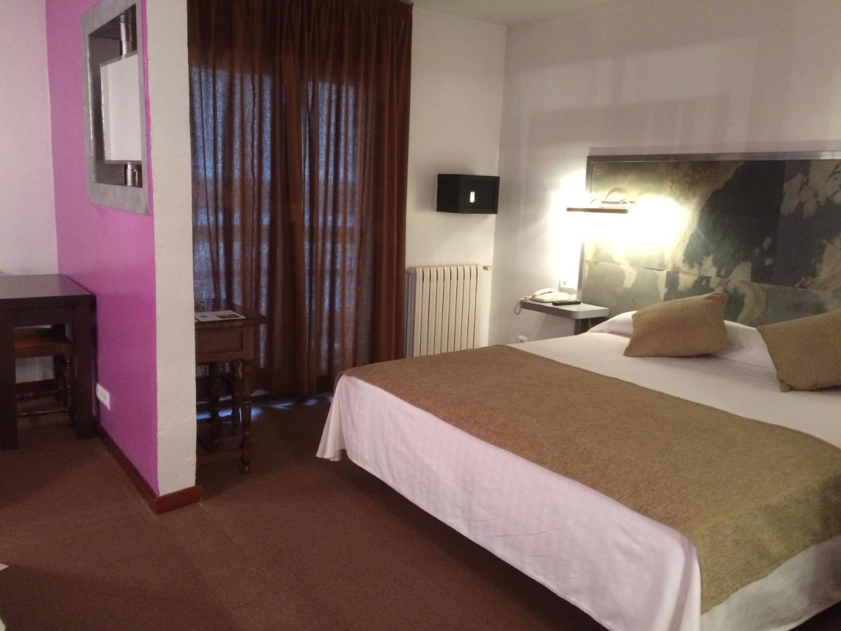 Hotel Folch Sant Julià de Lòria Dış mekan fotoğraf